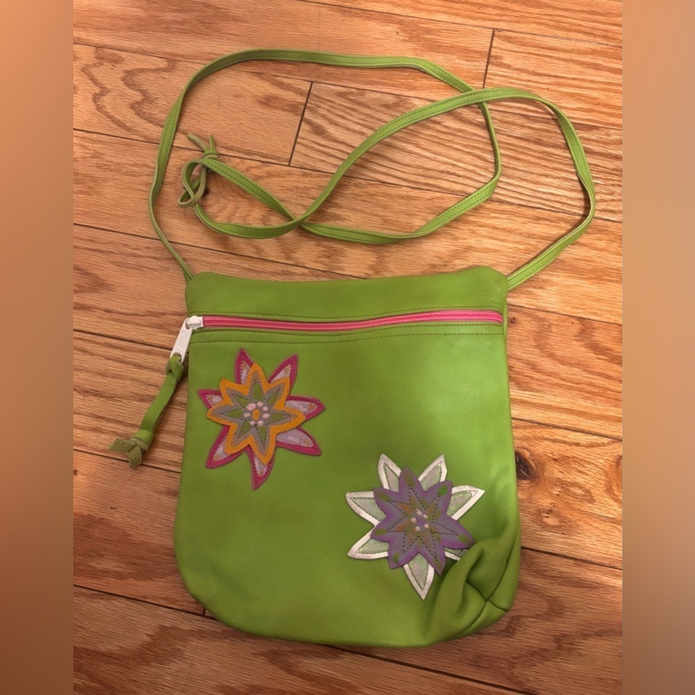 Ilze Heider Green Leather Flower Design Vintage Crossbody Handbag - Picture 2 of 5
